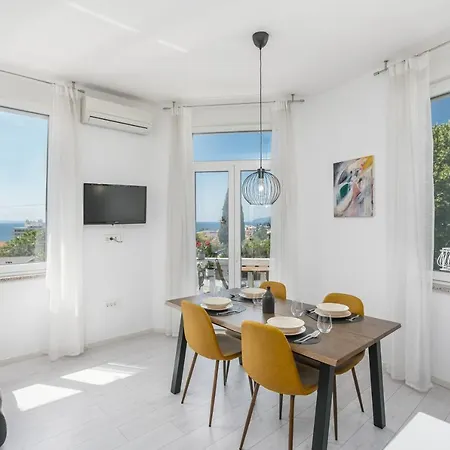 Zora Apartman